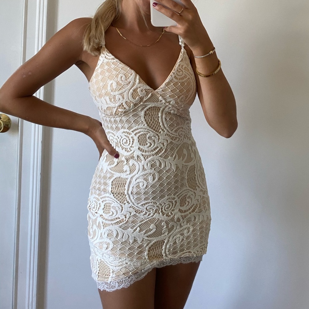 Lace dress
